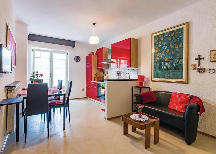 Lovely In Novigrad With Wifi * Novigrad Istria