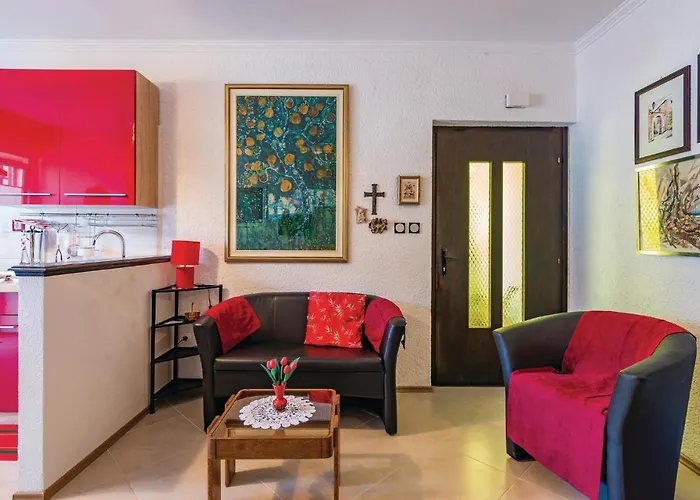 Appartement Lovely In Novigrad With Wifi *