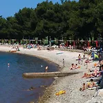 Apartamento Lovely In Novigrad With Wifi *
