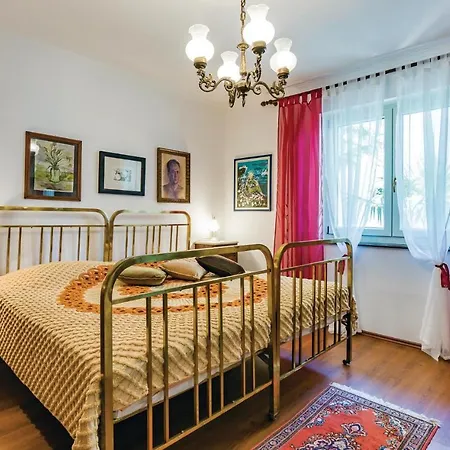Stunning In Novigrad With Wifi Novigrad (Istria)