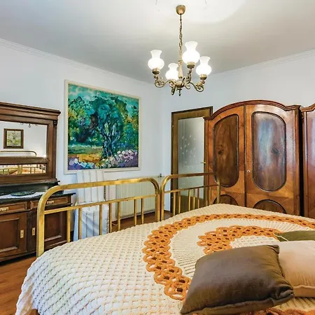 Stunning In Novigrad With Wifi * Novigrad (Istria)