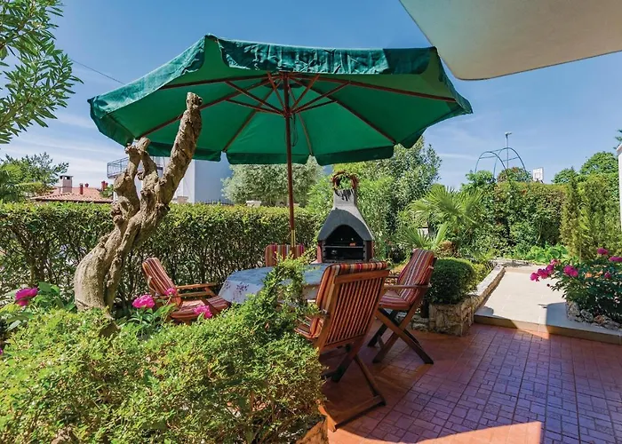 Appartement Lovely In Novigrad With Wifi