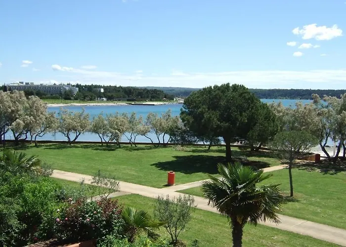 Lovely In Novigrad With Wifi Appartement